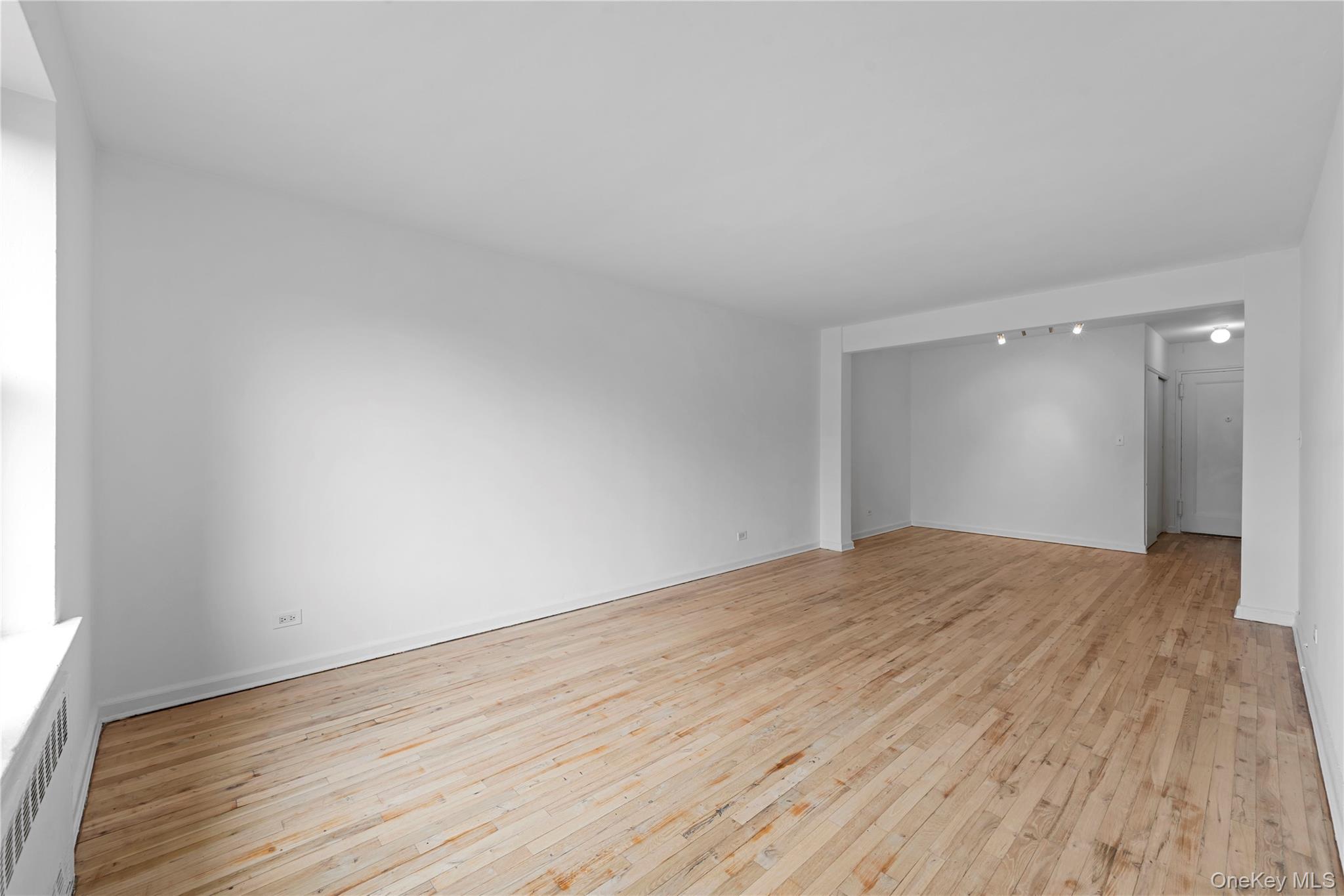 3726 87TH ST, Unit 6A photo 9