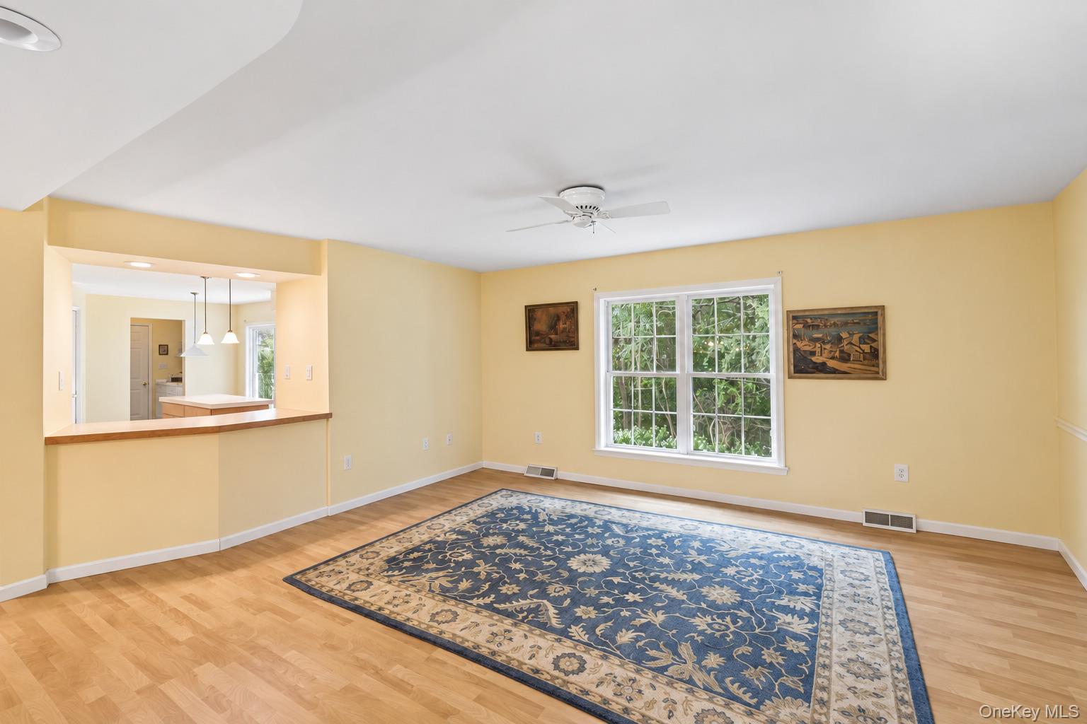 1407 Middle Road, Unit 245 photo 4