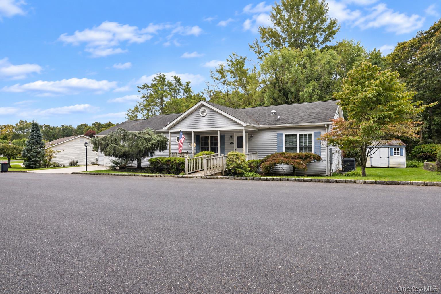 1407 Middle Road, Unit 245 photo 2