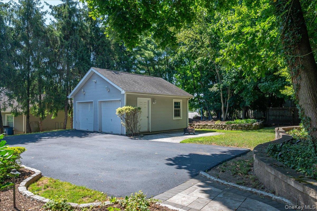 76 Smith Avenue – For Sale photo 11