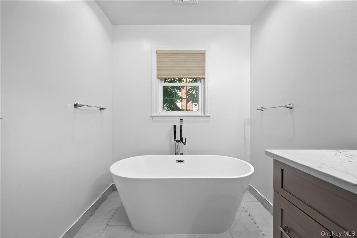 76 Smith Avenue – For Sale photo 35