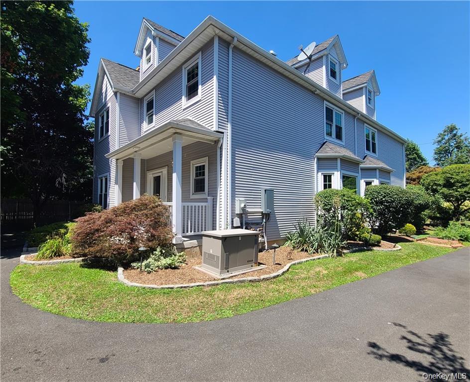 76 Smith Avenue – For Sale