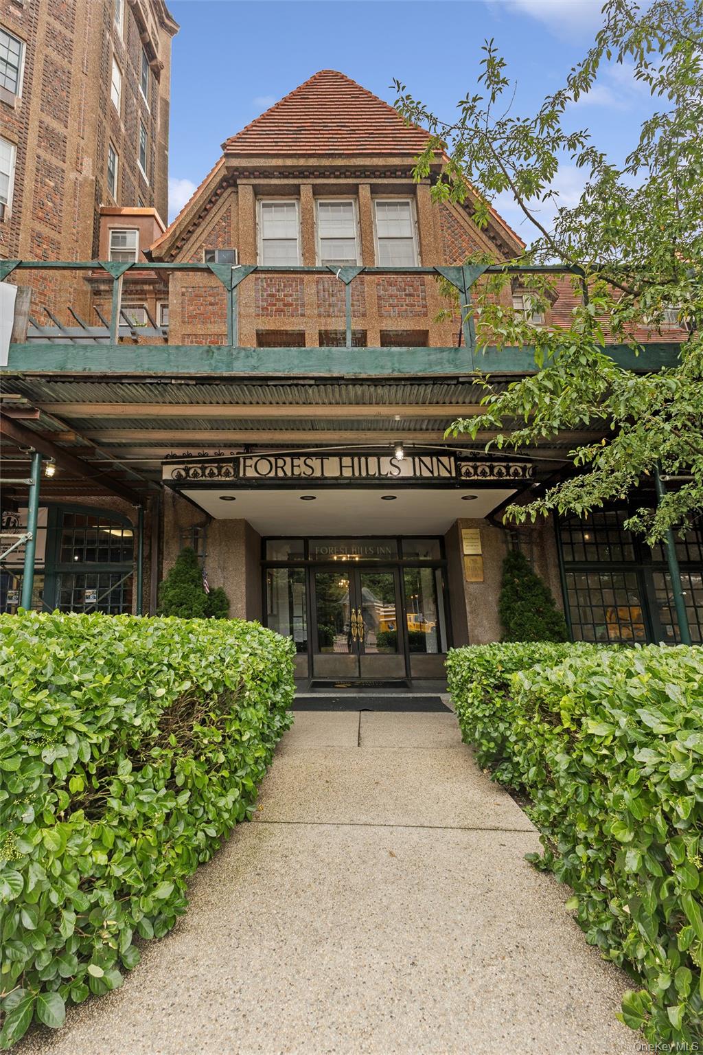 1 Station Square, Unit 311