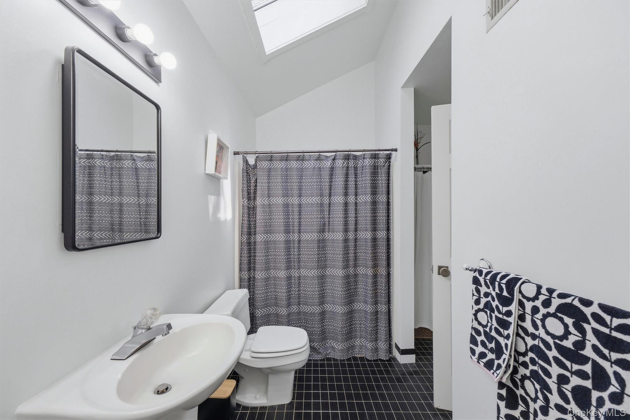 101 Westchester Avenue – For Sale photo 31