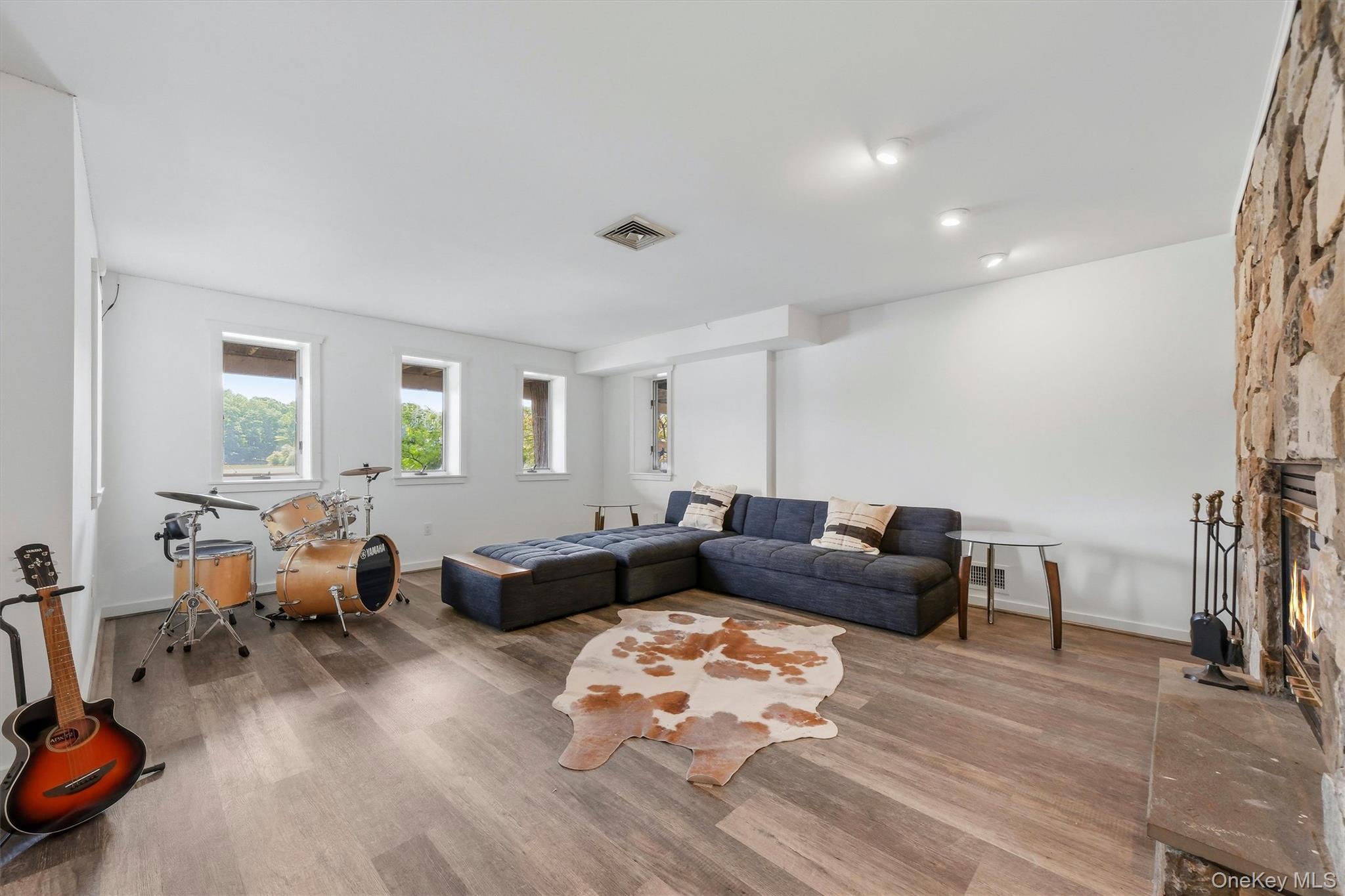 101 Westchester Avenue – For Sale photo 36