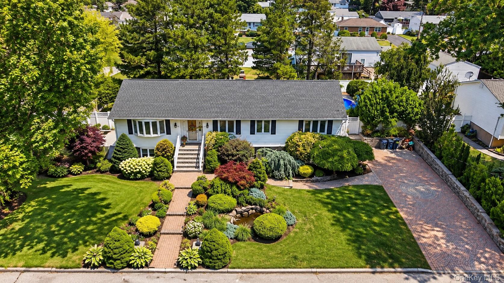 9 Starr Street – For Sale photo 3