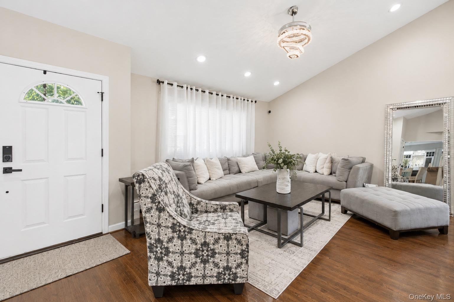 9 Starr Street – For Sale photo 4