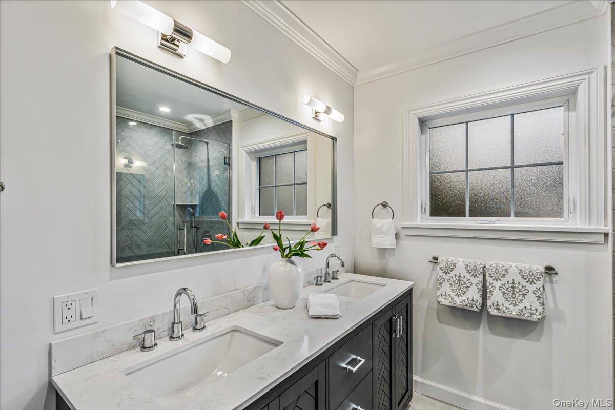 10 Hazel Place – For Sale photo 25