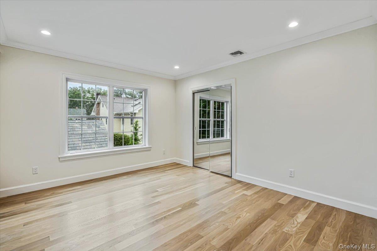 10 Hazel Place – For Sale photo 17
