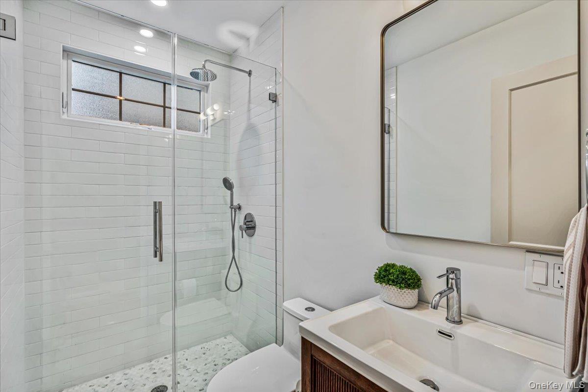 10 Hazel Place – For Sale photo 11