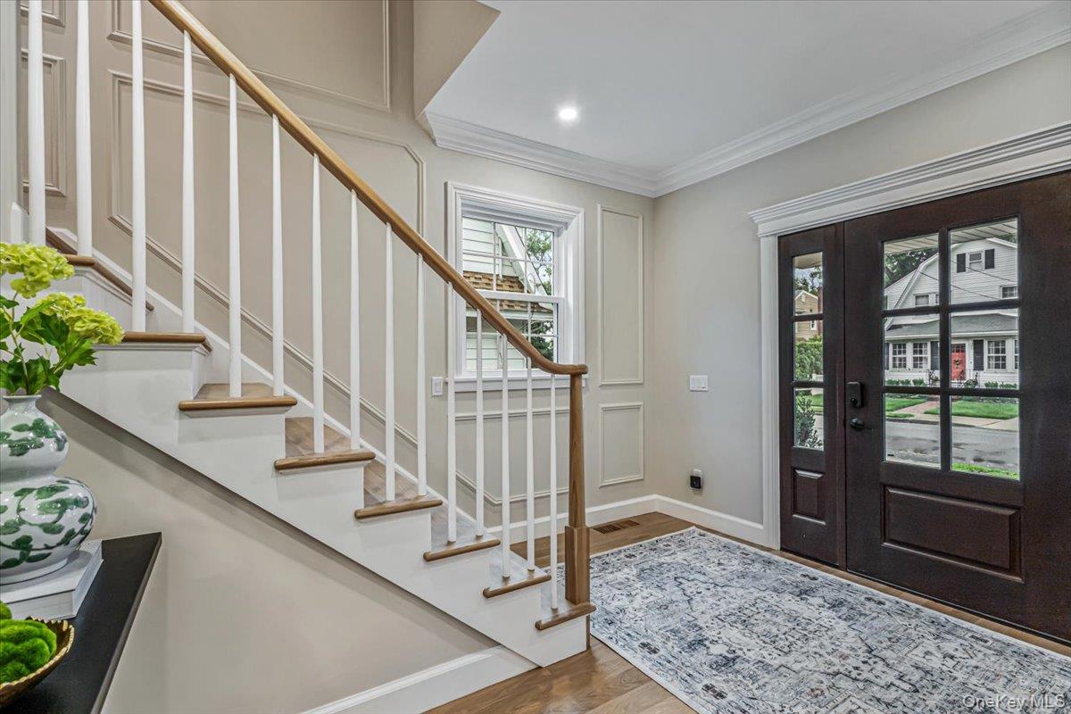 10 Hazel Place – For Sale photo 2