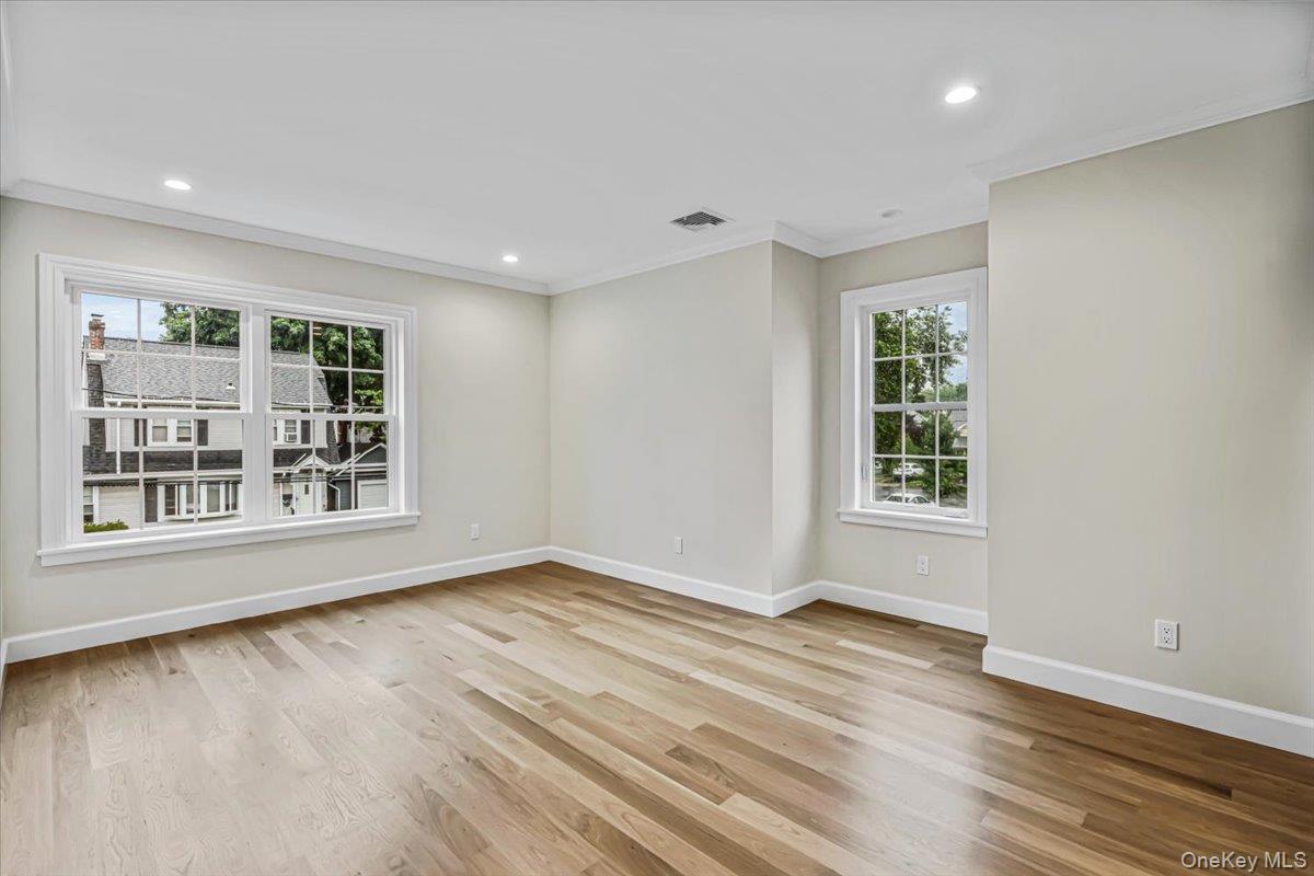 10 Hazel Place – For Sale photo 15