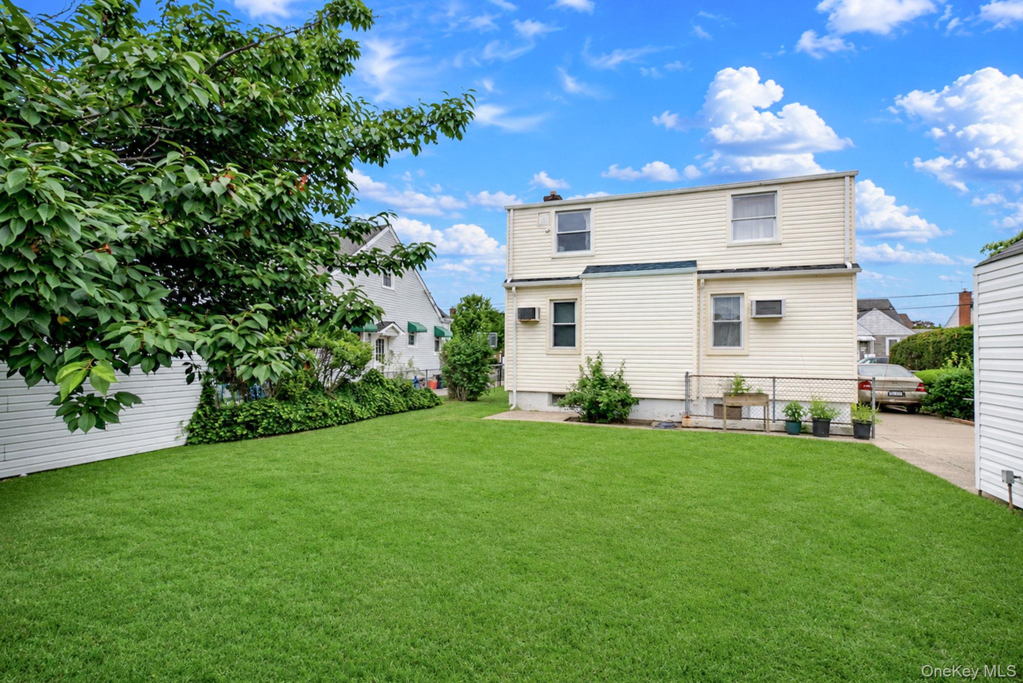1111 Esther Street – For Sale photo 33