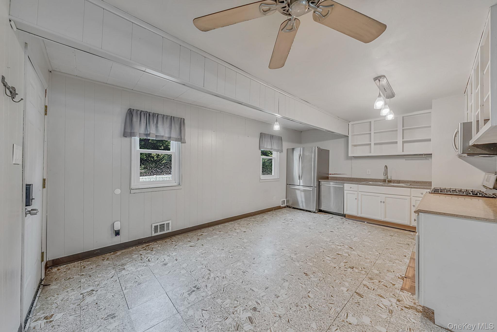 40 E Oakdale Street – For Sale photo 11