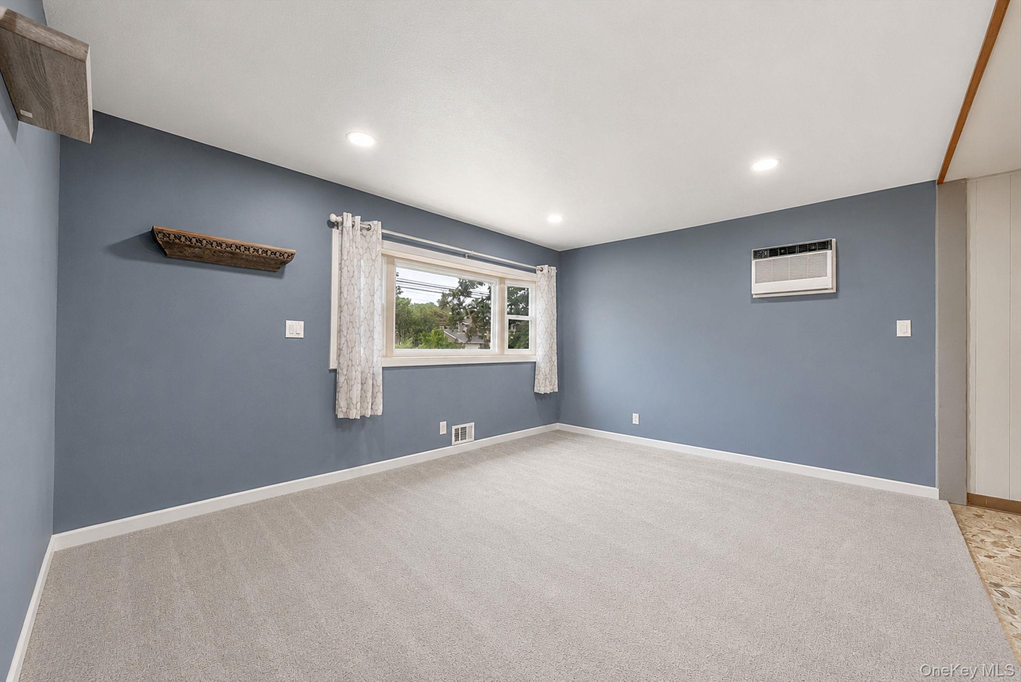 40 E Oakdale Street – For Sale photo 8