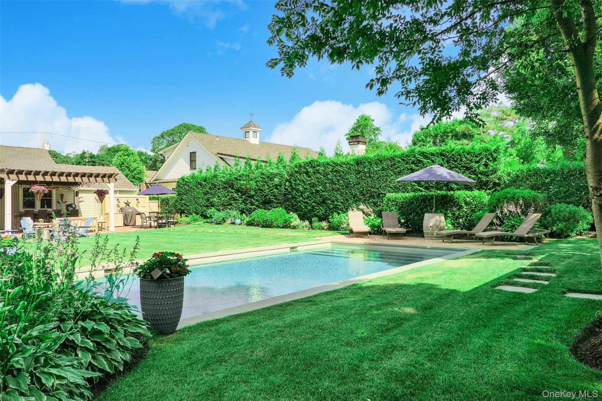 7 Country Club Road – For Sale photo 46