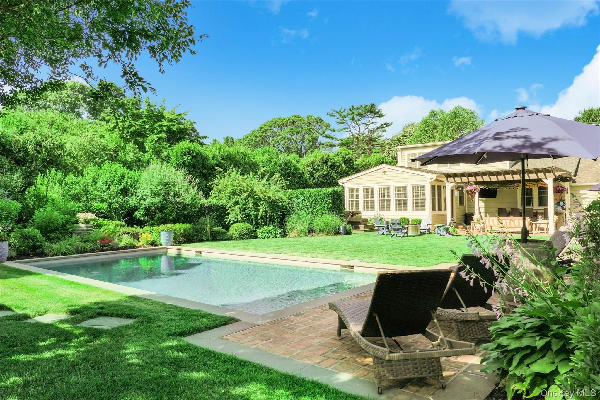 7 Country Club Road – For Sale photo 39