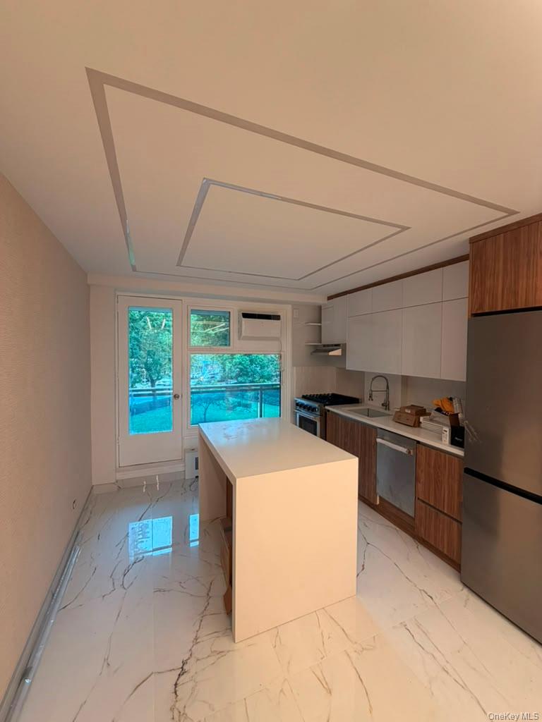 98-05 63 Road, Unit 3N photo 2