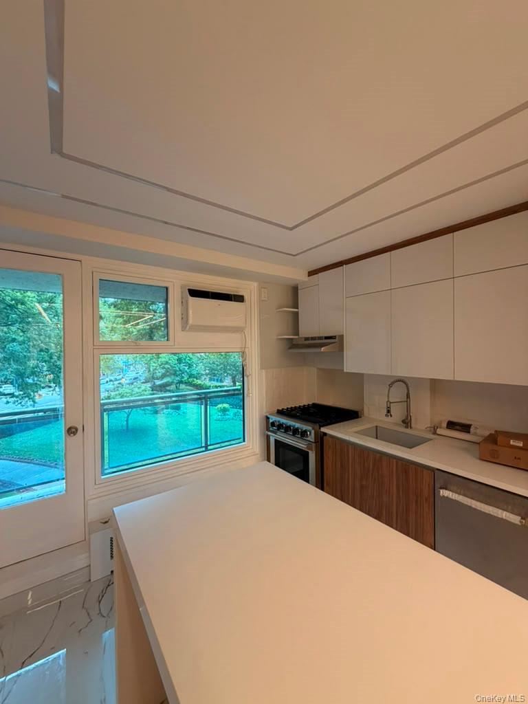 98-05 63 Road, Unit 3N photo 11