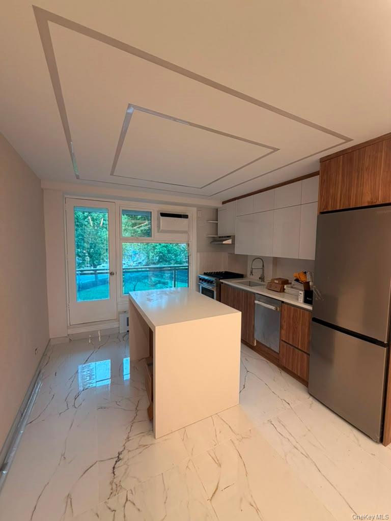98-05 63 Road, Unit 3N photo 3