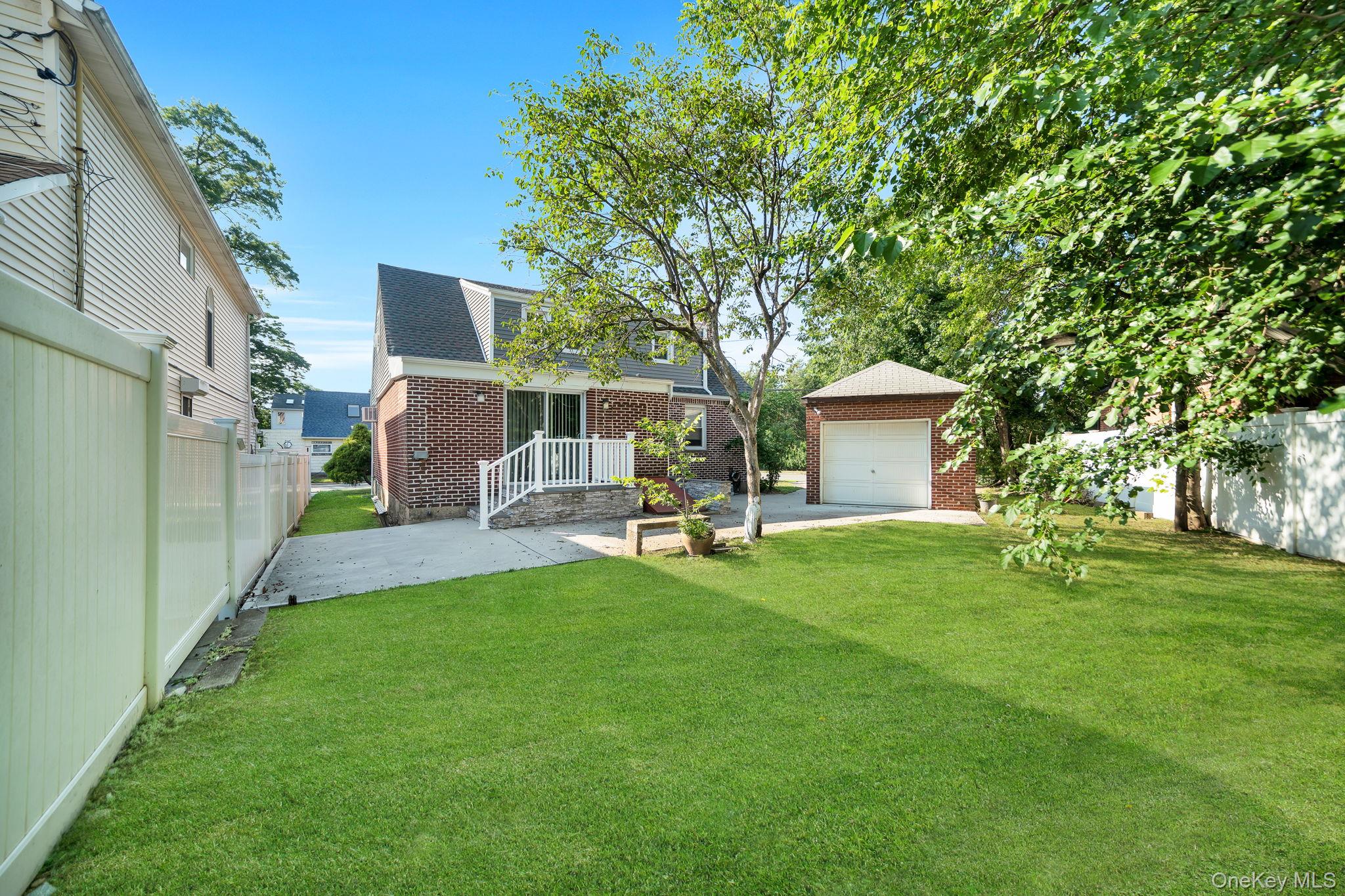 102 Strattford Road – For Sale photo 27
