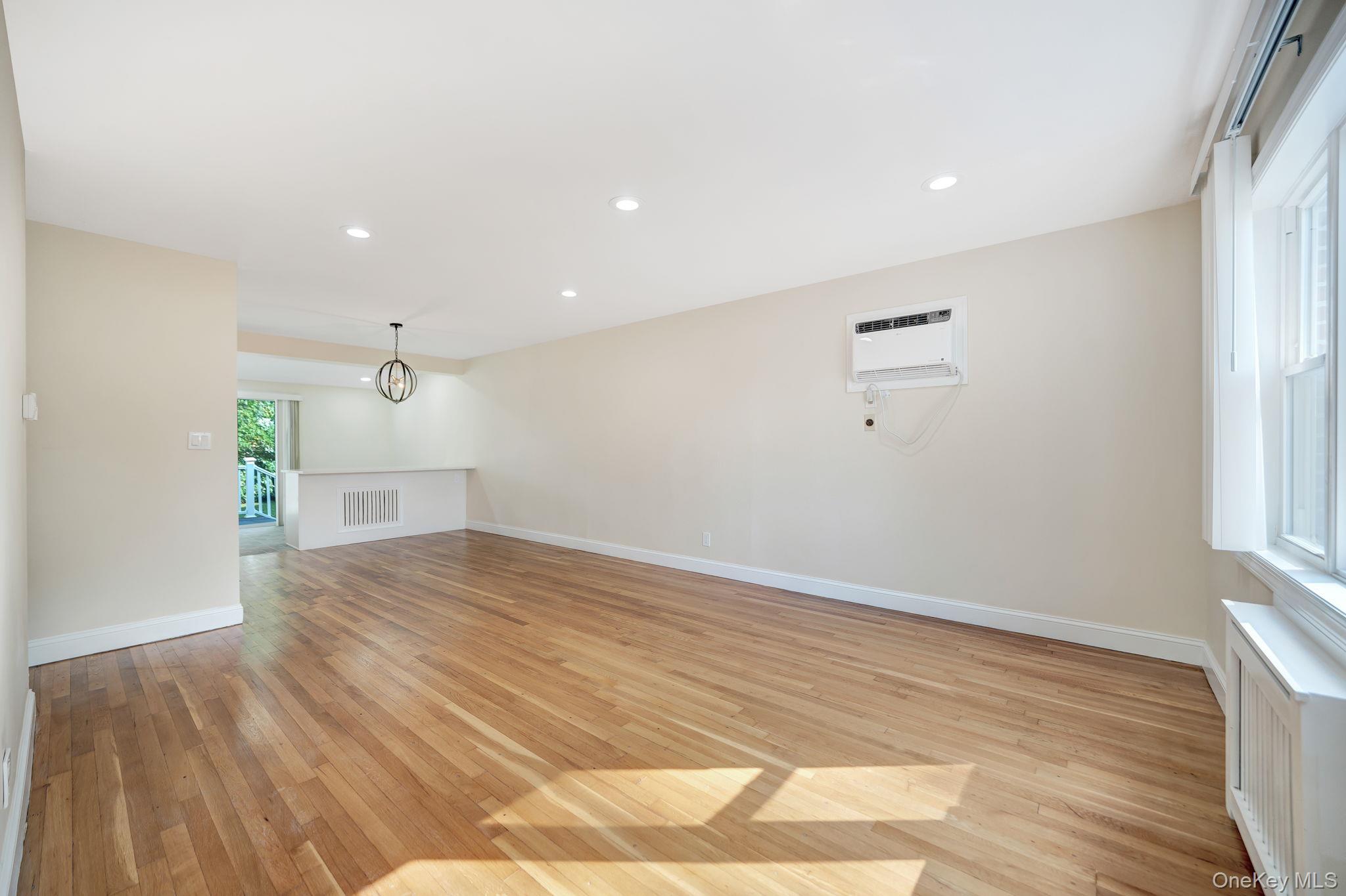 102 Strattford Road – For Sale photo 4