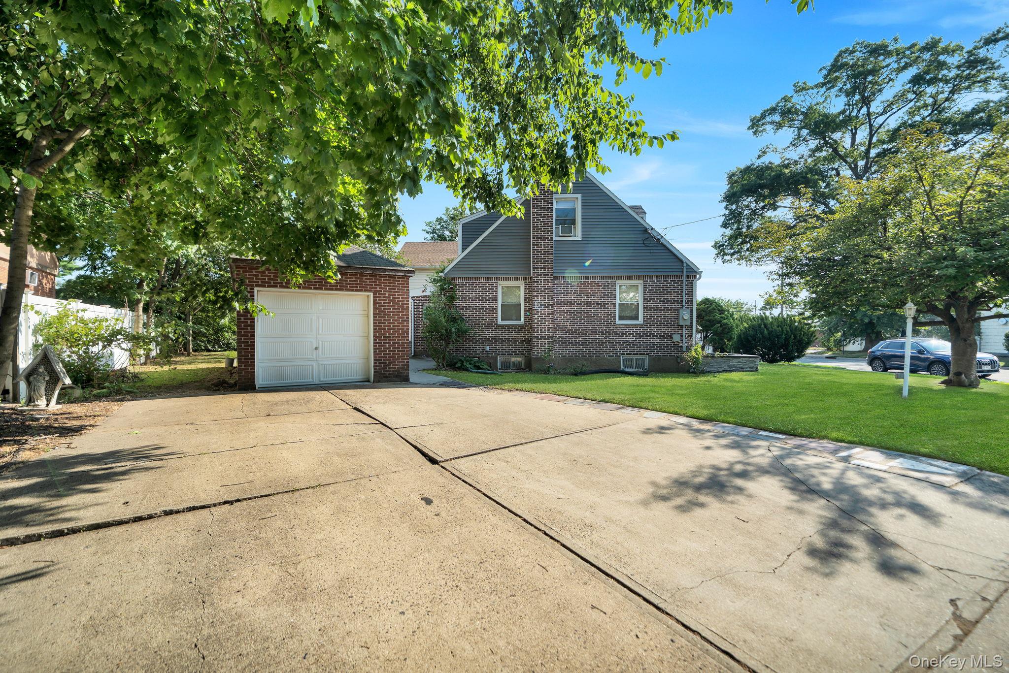 102 Strattford Road – For Sale photo 25