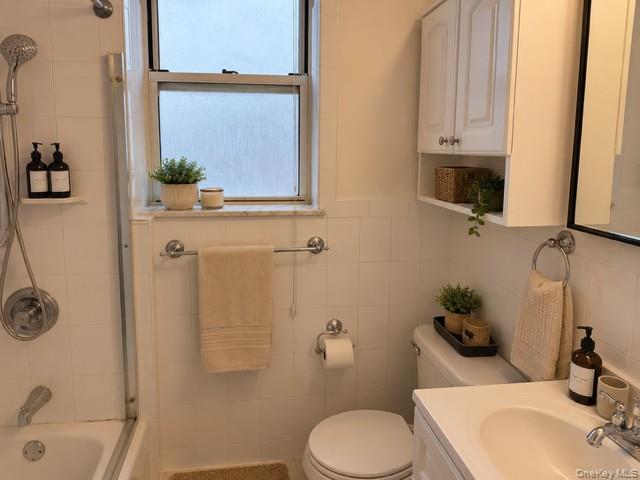 1963 Pilgrim Avenue – For Rent photo 4