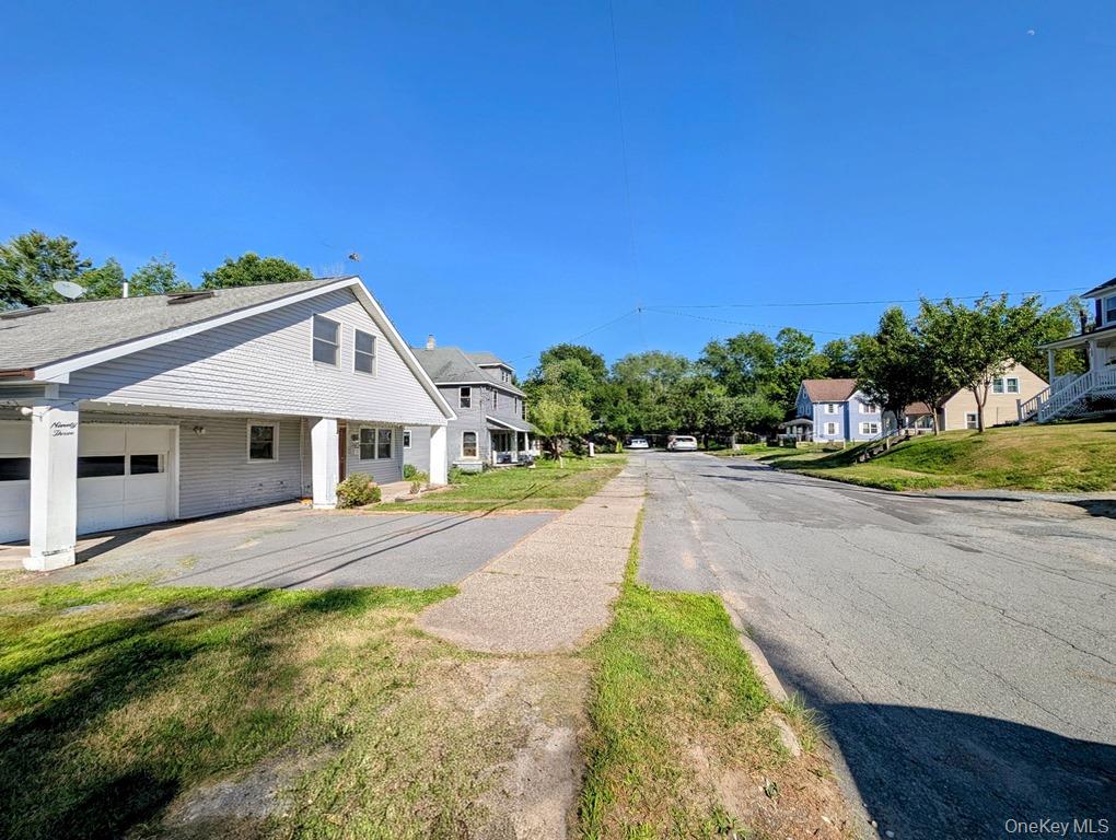 93 Carrier Street – For Sale photo 39
