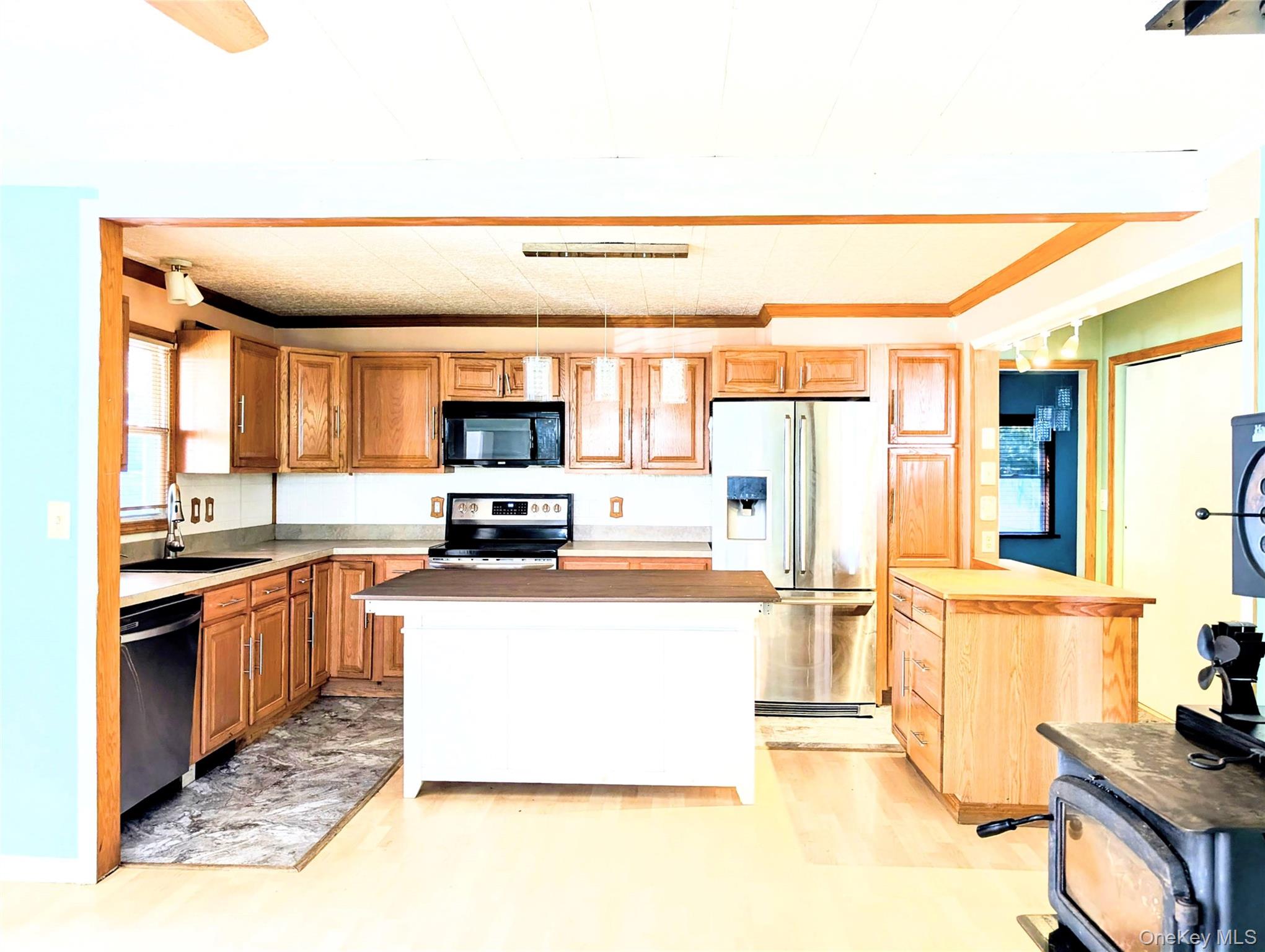 93 Carrier Street – For Sale photo 13
