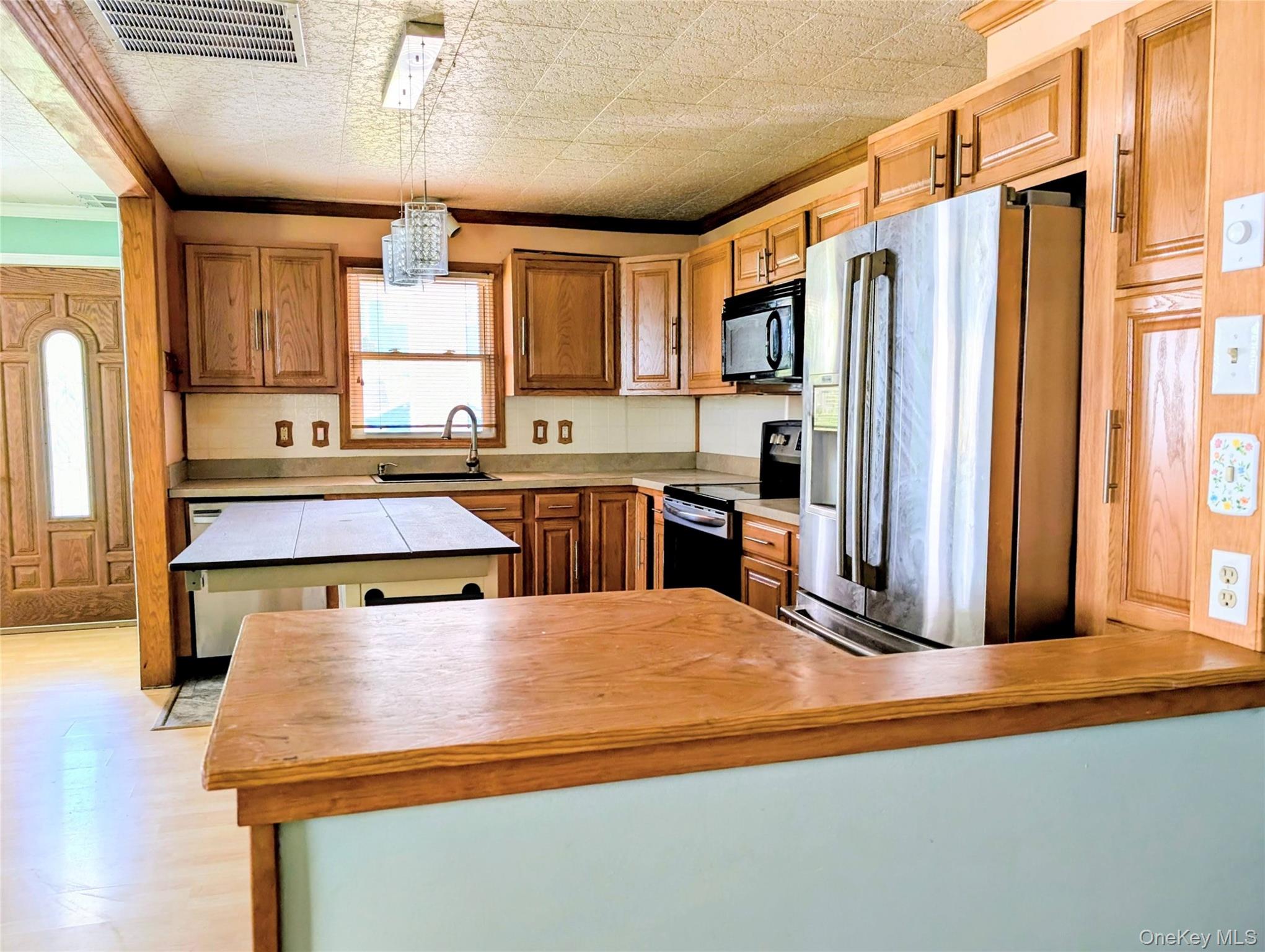 93 Carrier Street – For Sale photo 14