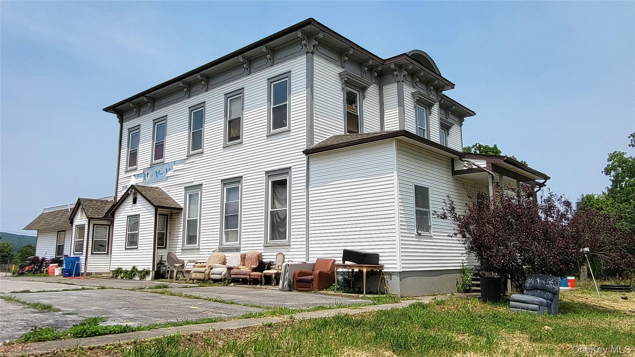 1 Mills Place – For Sale photo 3