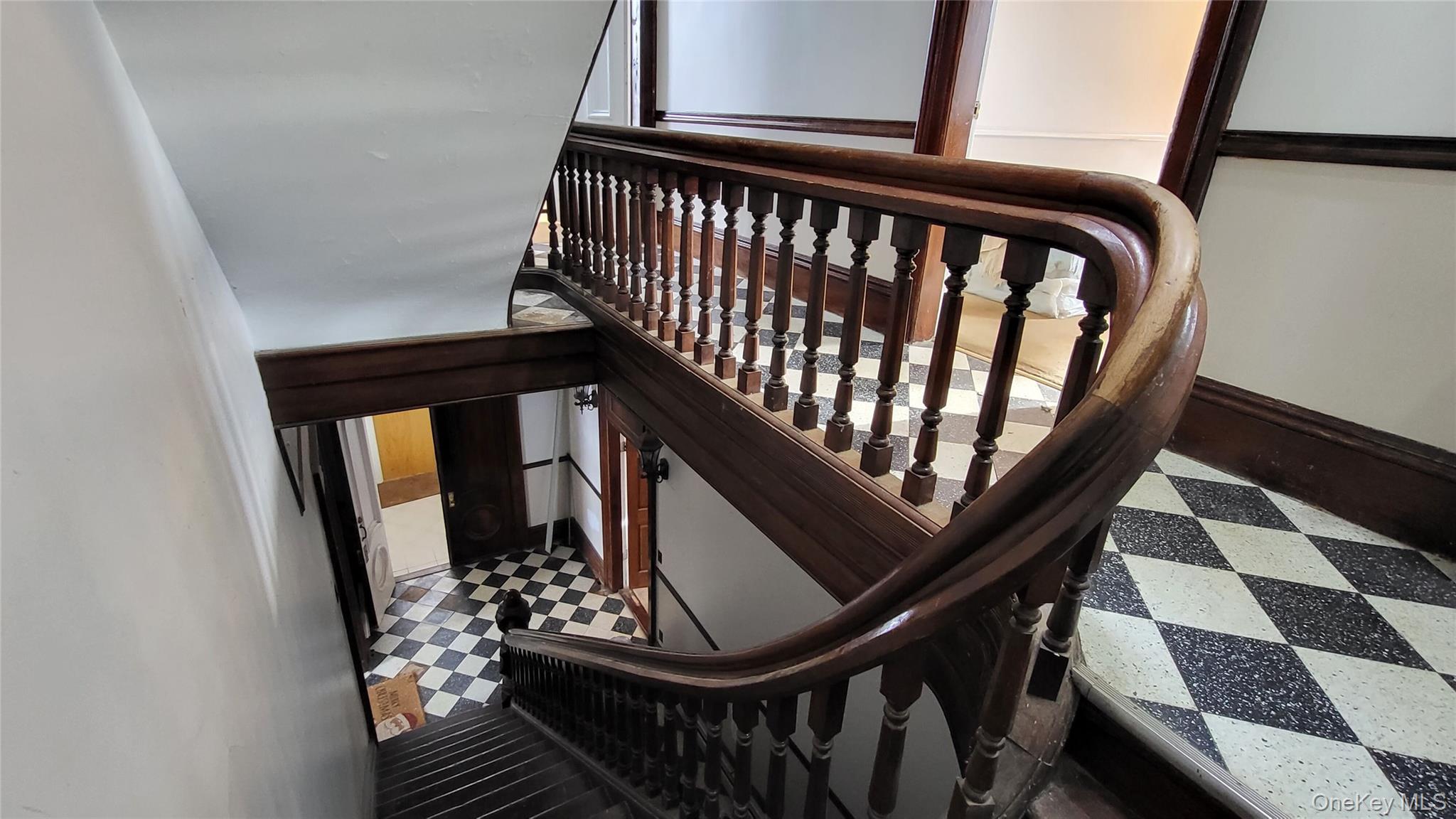 1 Mills Place – For Sale photo 15