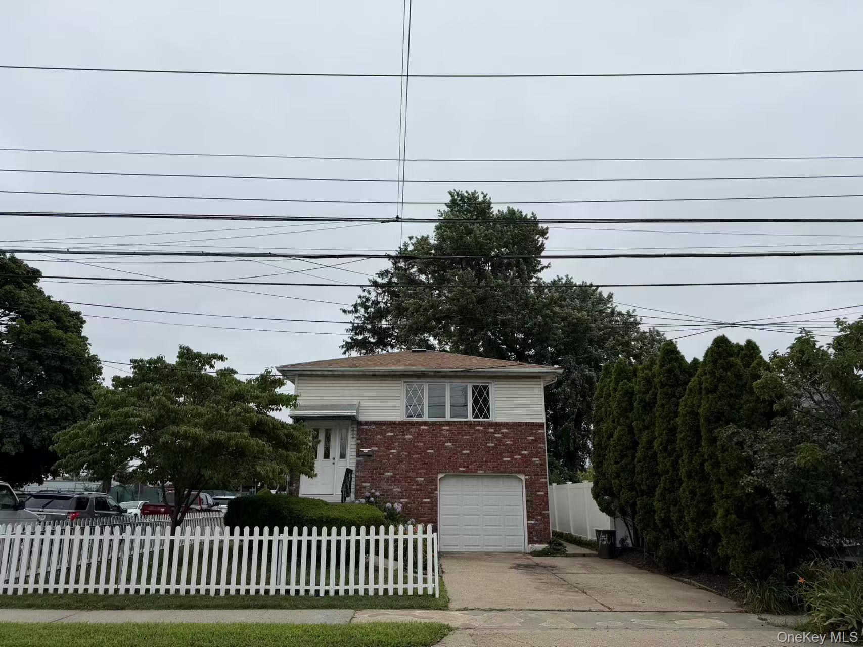 858 Oliver Avenue – For Sale photo 5