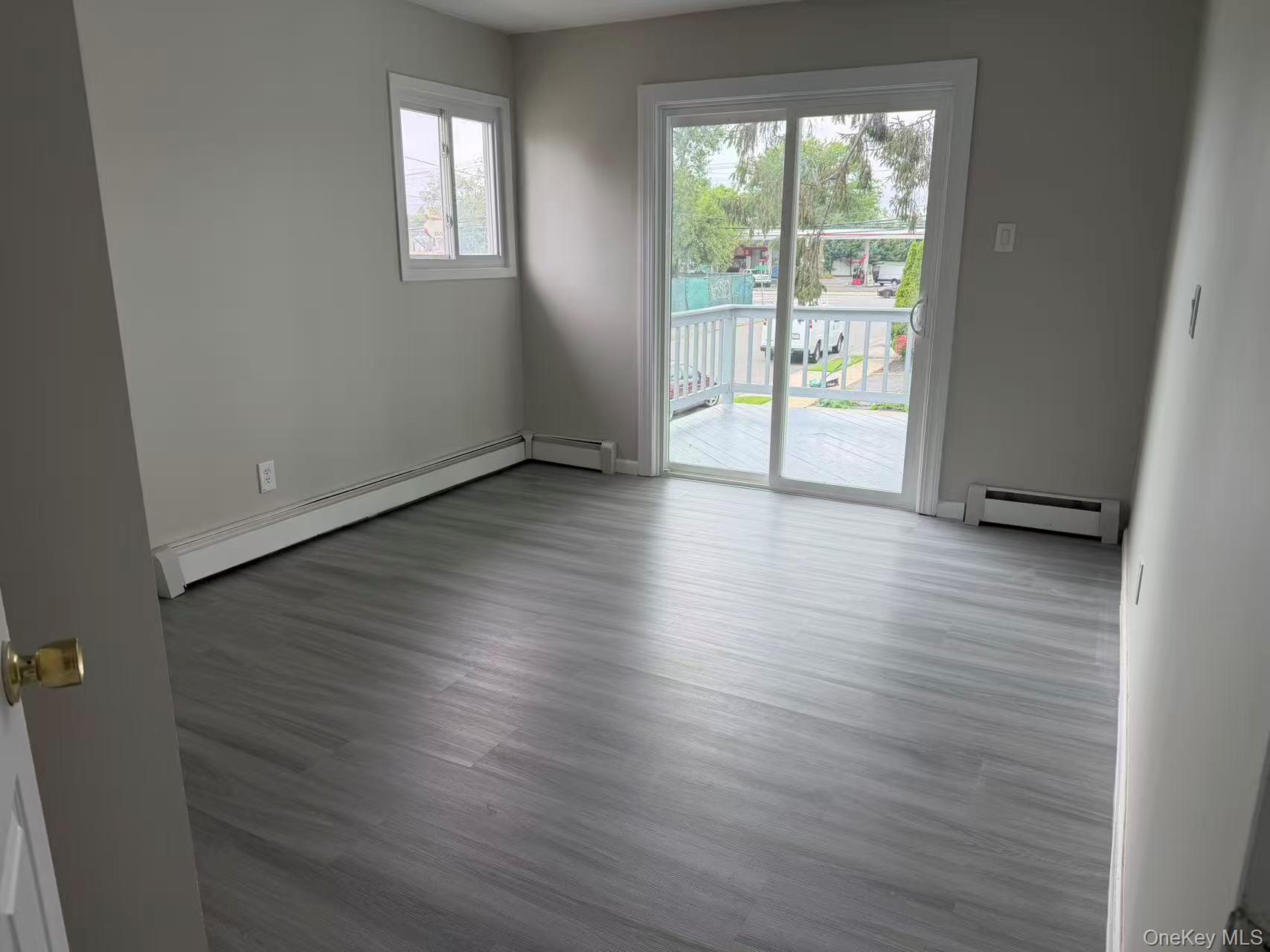 858 Oliver Avenue – For Sale photo 23
