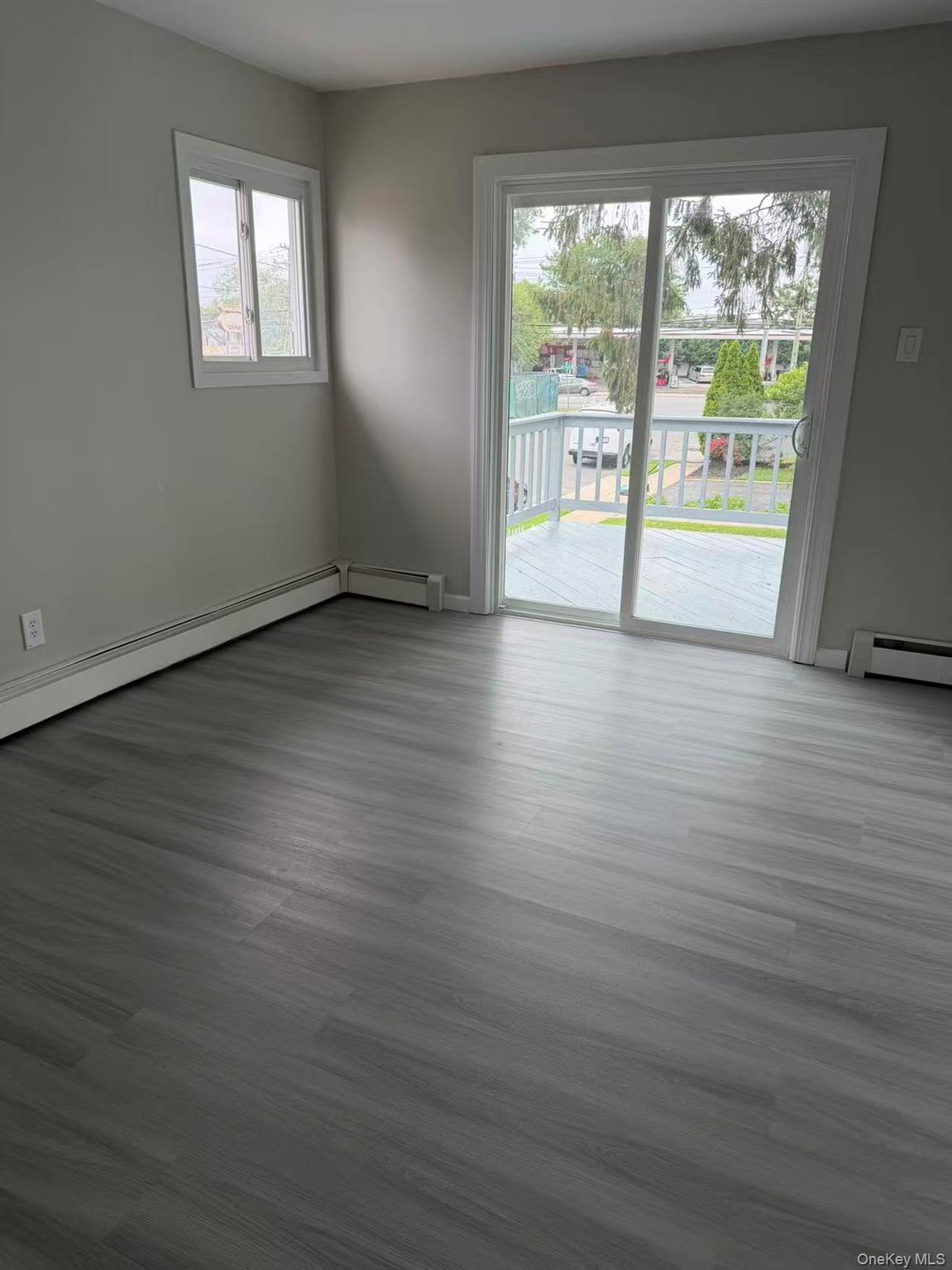 858 Oliver Avenue – For Sale photo 26
