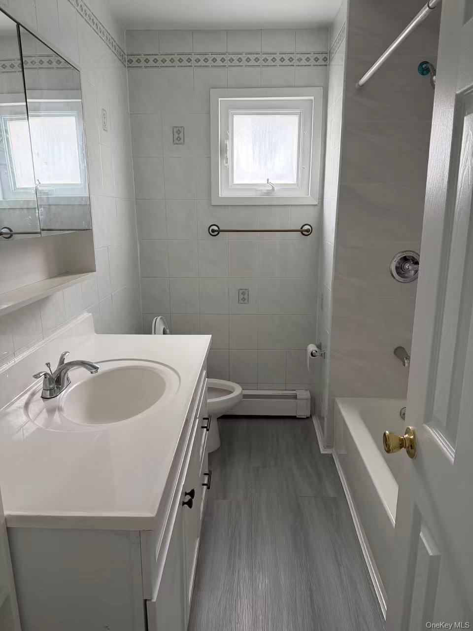 858 Oliver Avenue – For Sale photo 17