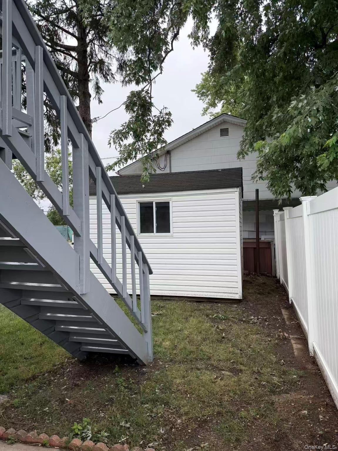 858 Oliver Avenue – For Sale photo 34