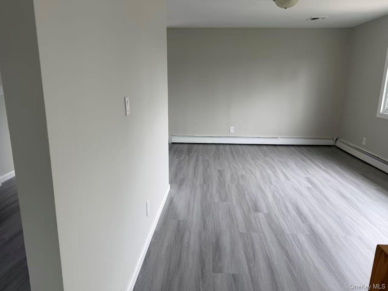 858 Oliver Avenue – For Sale photo 10