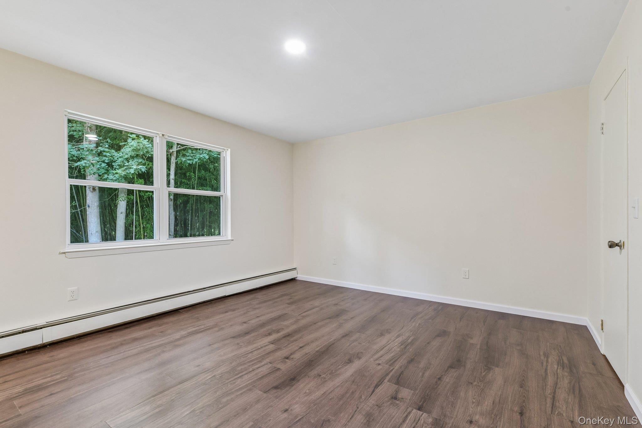 22 Red Maple Road – For Sale photo 21