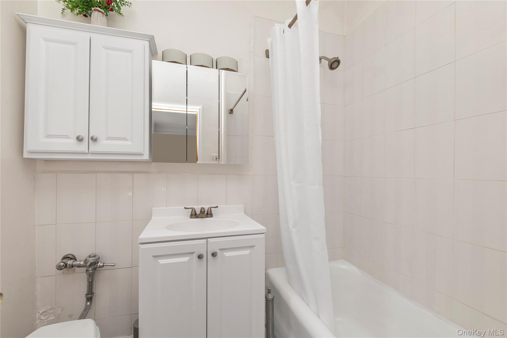 160-15 Powells Cove Boulevard, Unit A1 photo 7