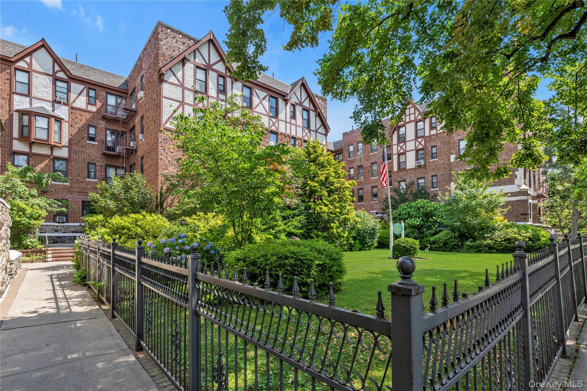 160-15 Powells Cove Boulevard, Unit A1