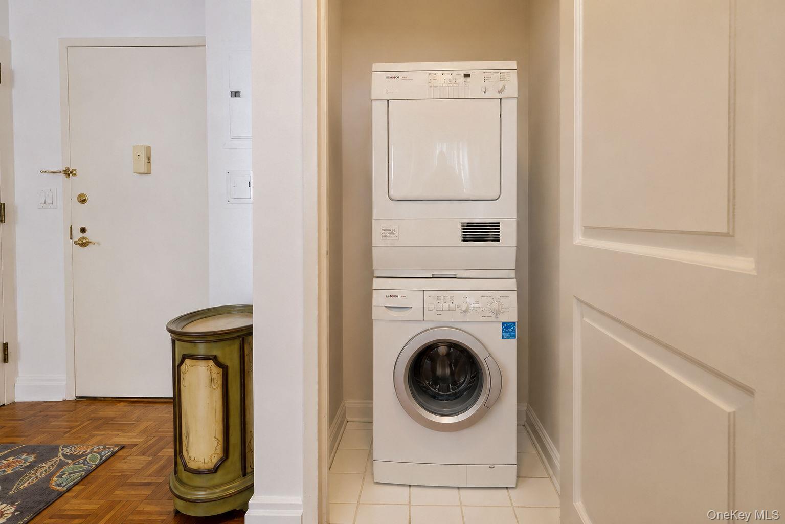 1 Scarsdale Road, Unit 409 photo 15