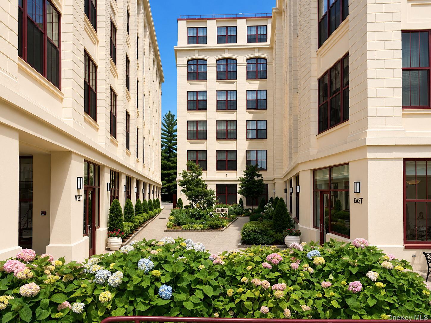 1 Scarsdale Road, Unit 409 photo 2