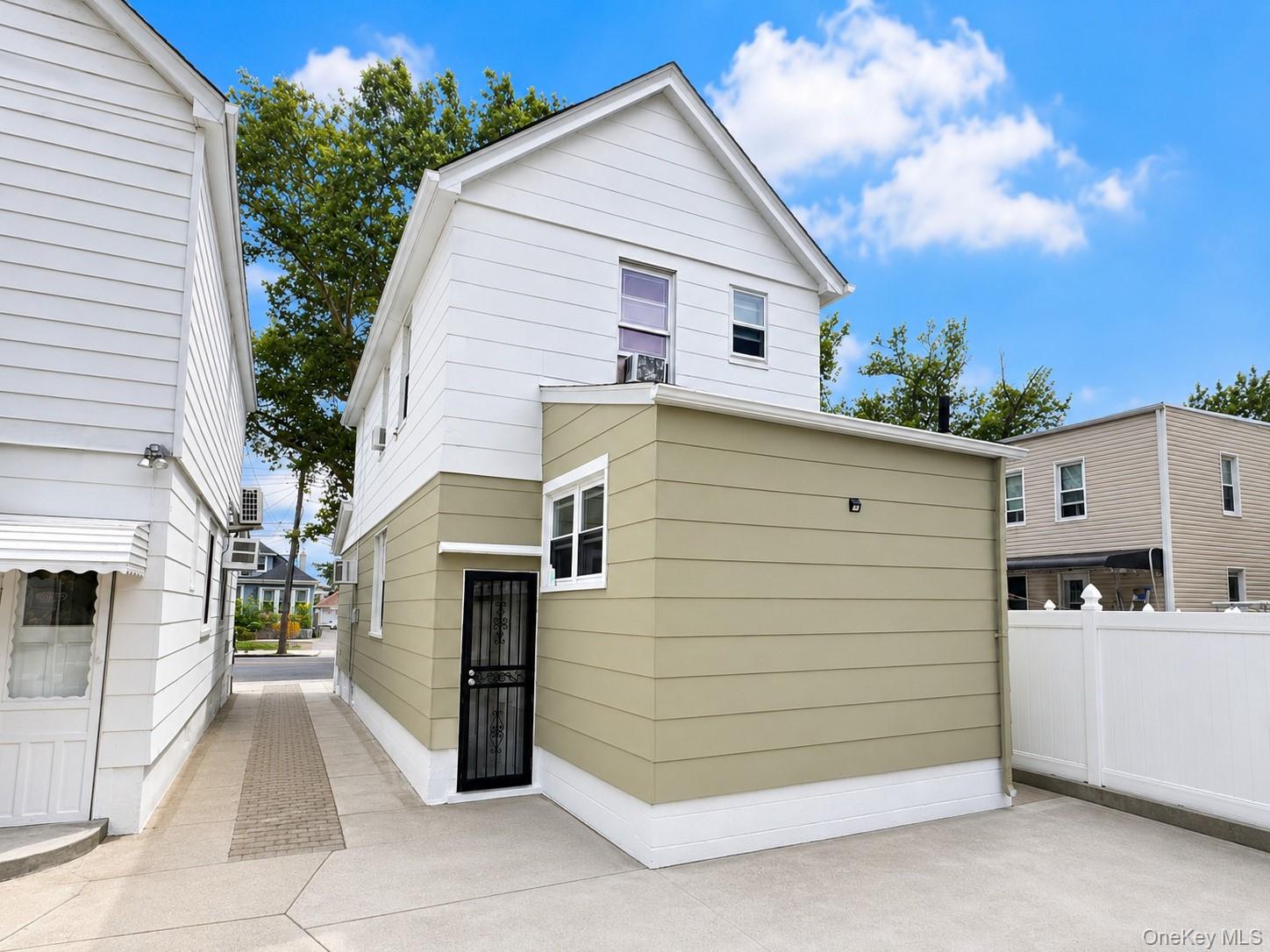 10713 Sutter Avenue – For Sale photo 3