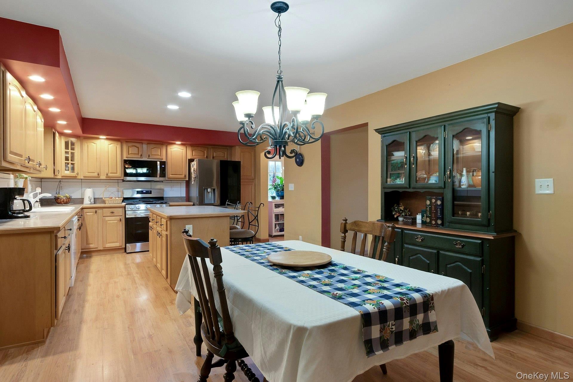 188 Hoyt Street – For Sale photo 26