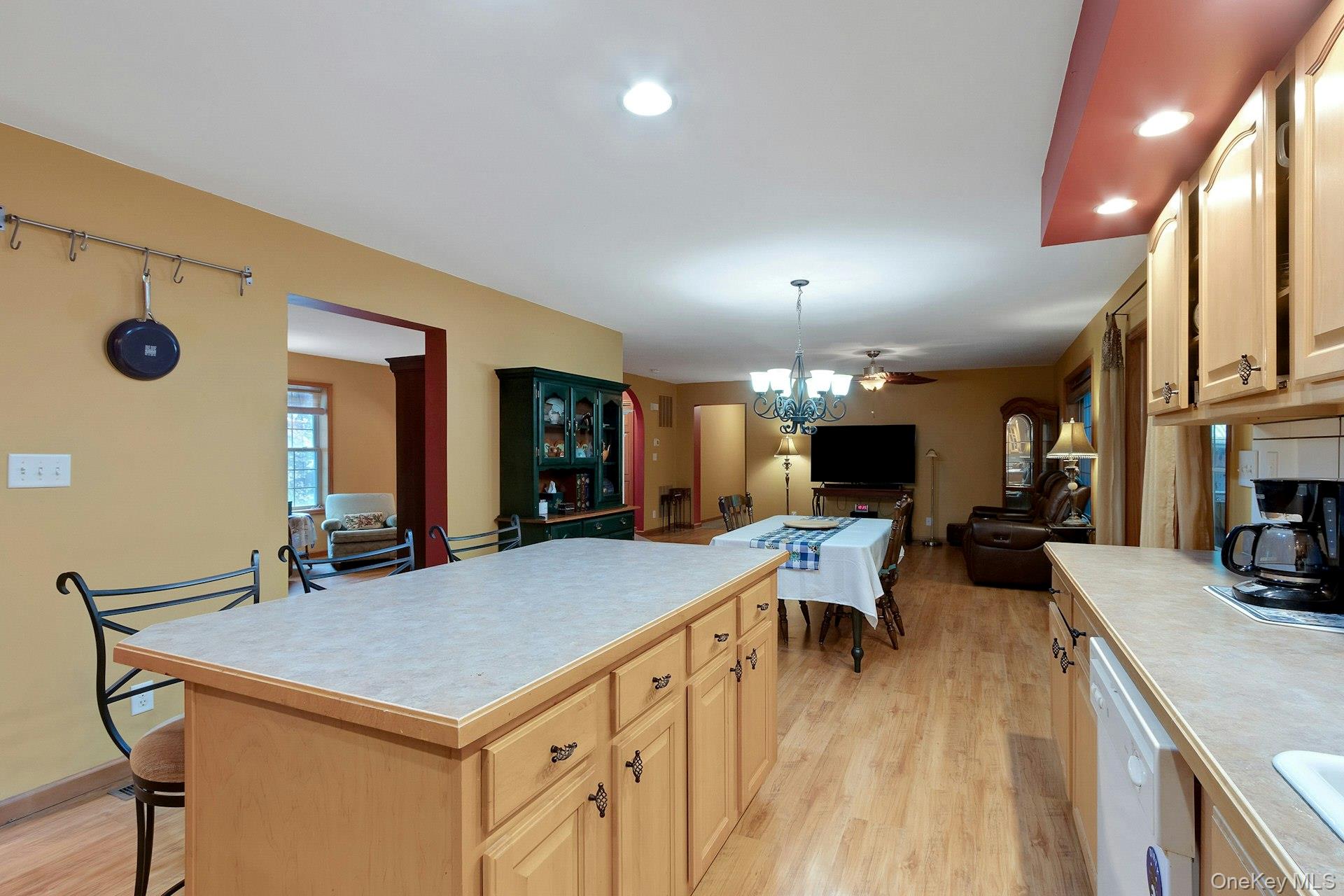 188 Hoyt Street – For Sale photo 29