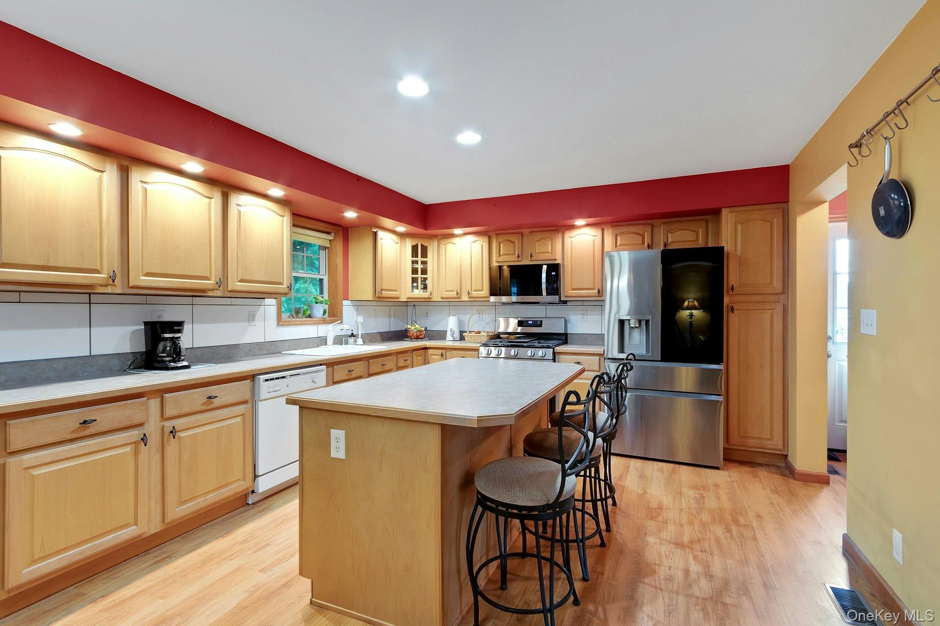 188 Hoyt Street – For Sale photo 25