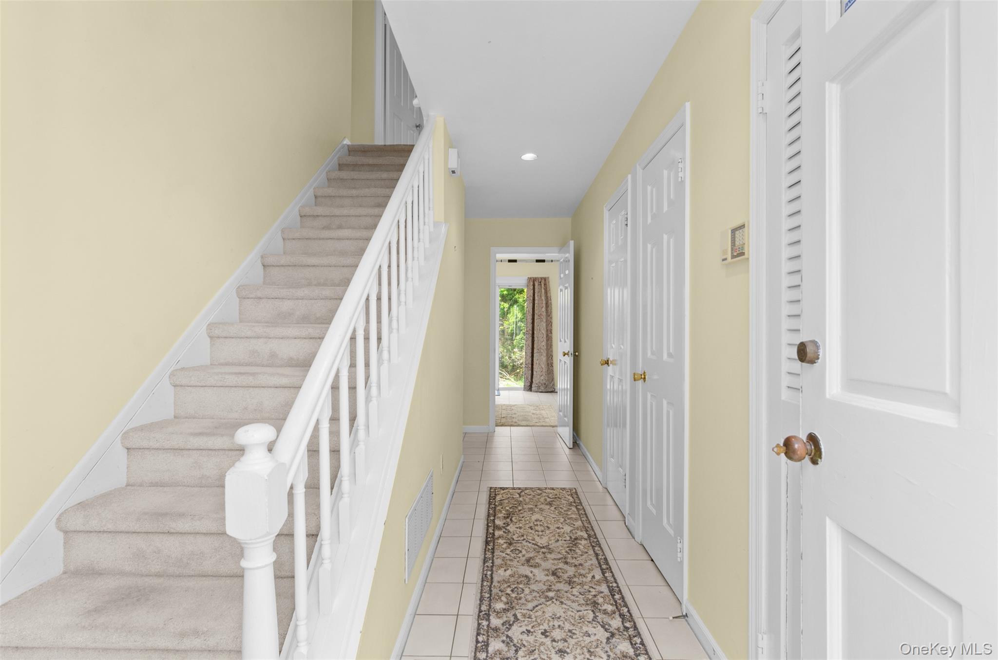 570 Hampton Road, Unit 31 photo 3