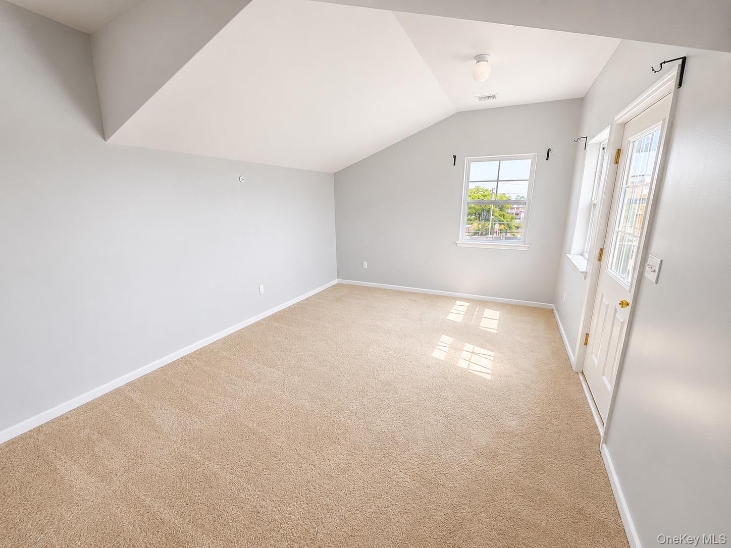 192 White Sands Way – For Rent photo 11